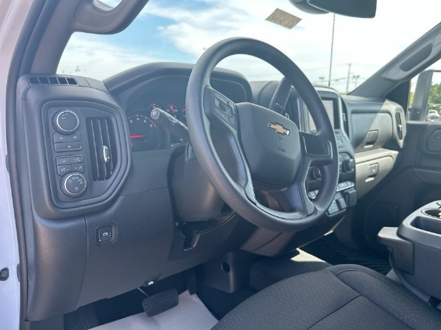Used 2026 Chevrolet Silverado 2500 Custom w/ Custom Value Package AWD/4WD image 19