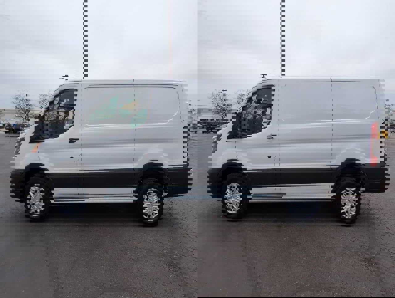 Used 2024 Ford Transit 250 Low Roof w/ Exterior Upgrade Package image 4