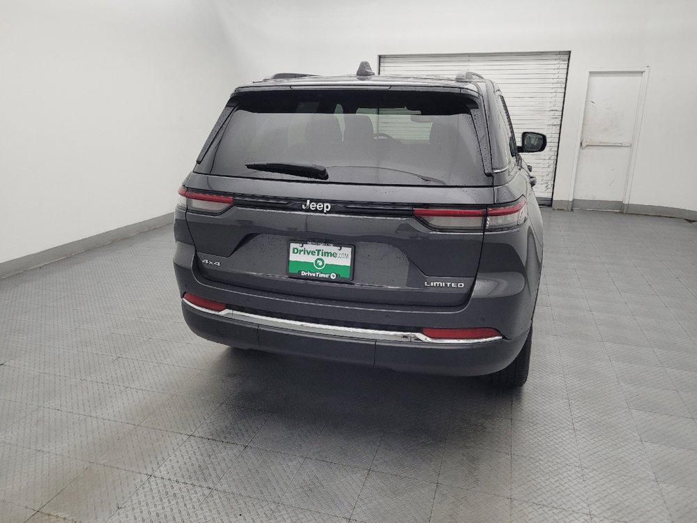 Used 2023 Jeep Grand Cherokee Limited AWD/4WD image 7
