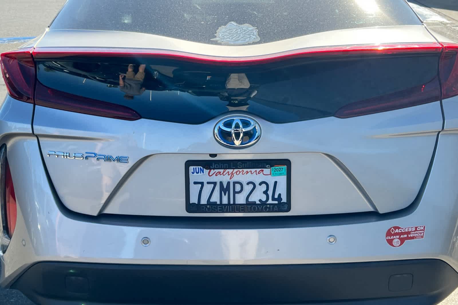 Used 2017 Toyota Prius Prime Advanced w/ Carpet Mat Package FWD image 19