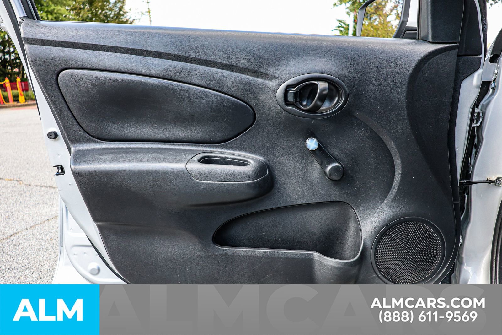 Used 2017 Nissan Versa S Plus image 38