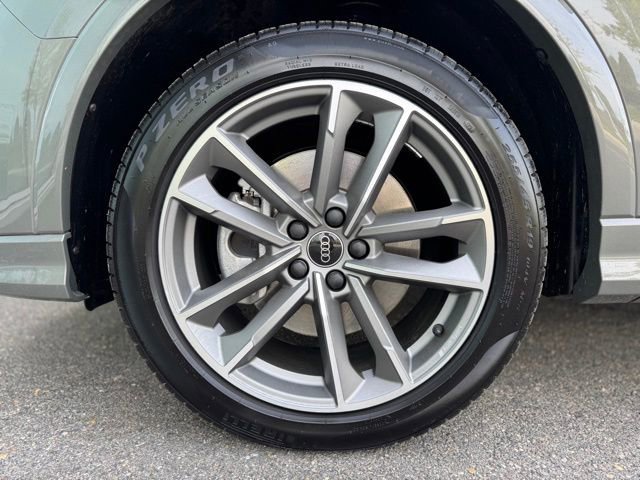 Certified 2025 Audi Q3 2.0T Premium w/ Convenience Package image 8