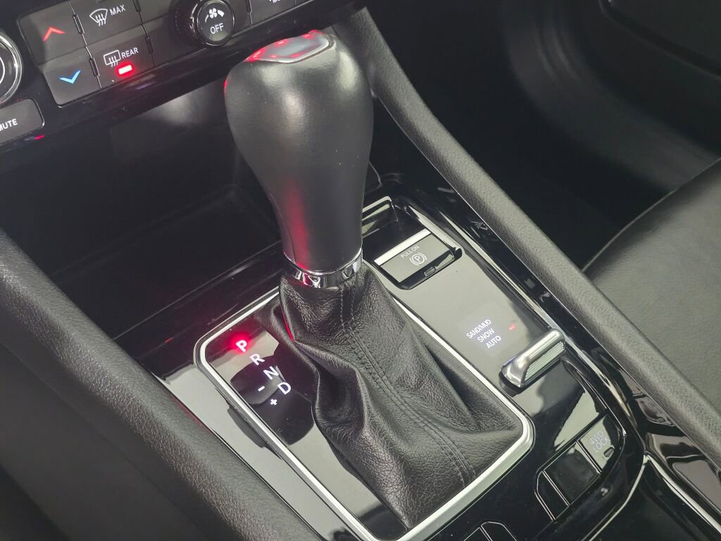 Used 2023 Jeep Compass Altitude image 36