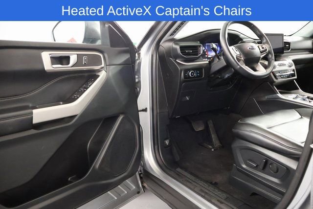 Used 2024 Ford Explorer XLT w/ Equipment Group 202A image 9