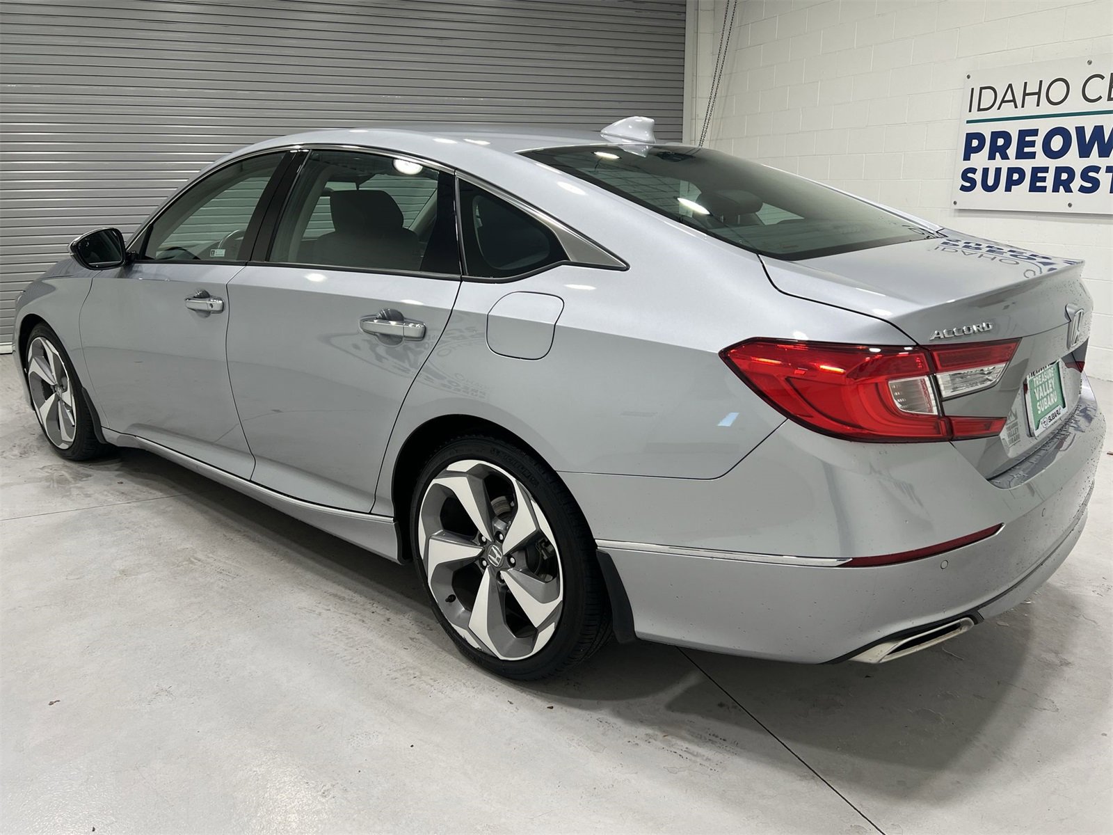 Used 2020 Honda Accord Touring image 6