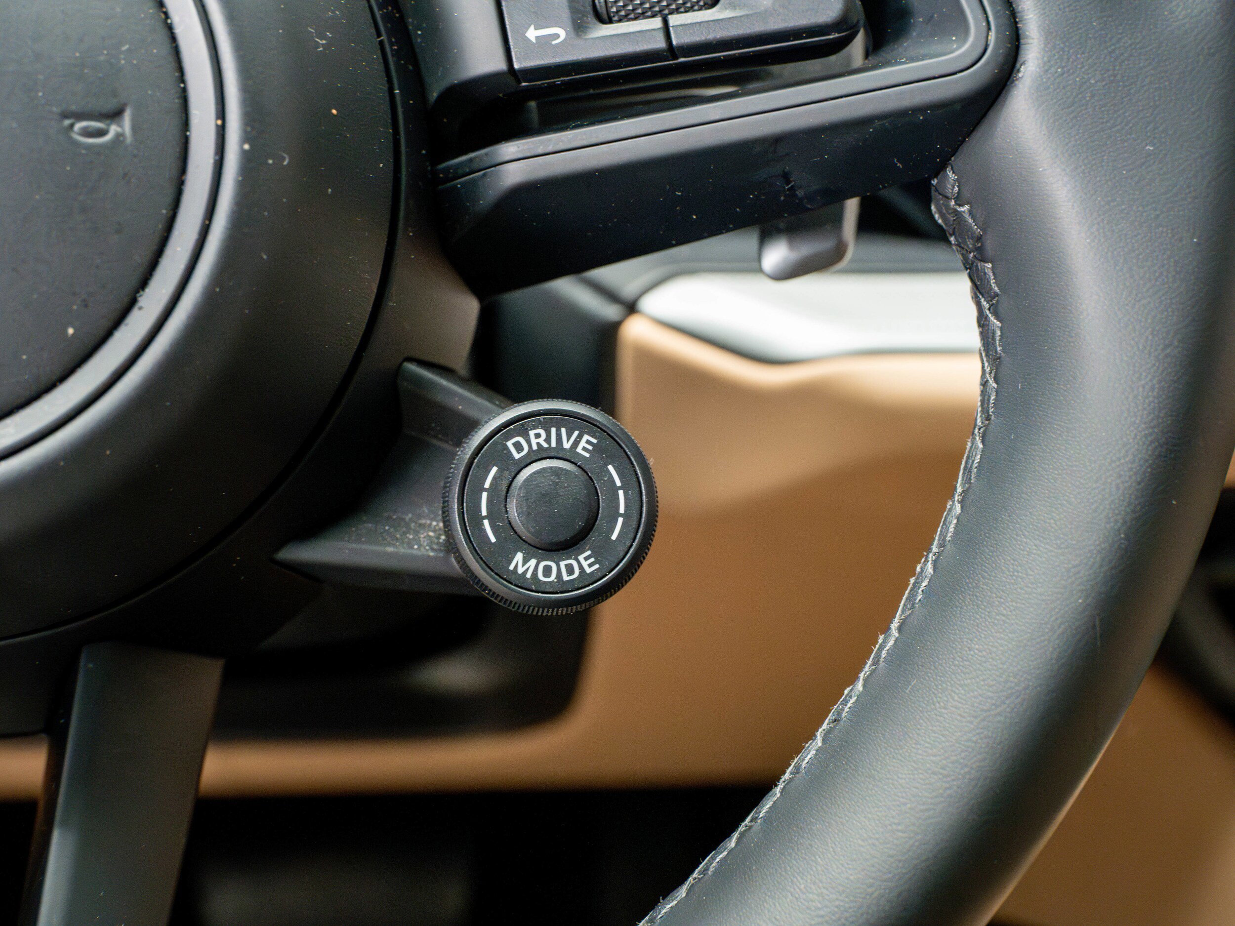 Certified 2024 Porsche Cayenne Coupe image 28