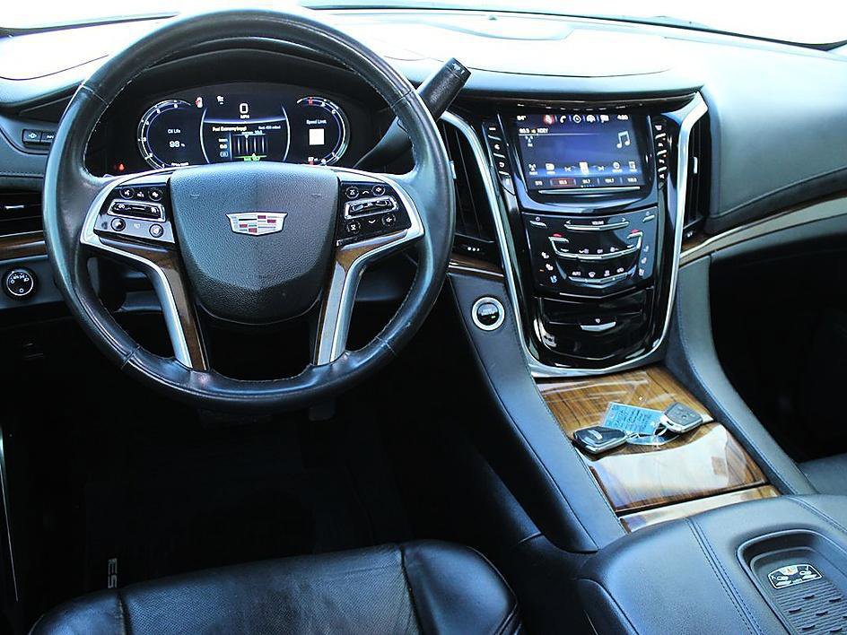 Used 2017 Cadillac Escalade Premium Luxury image 14