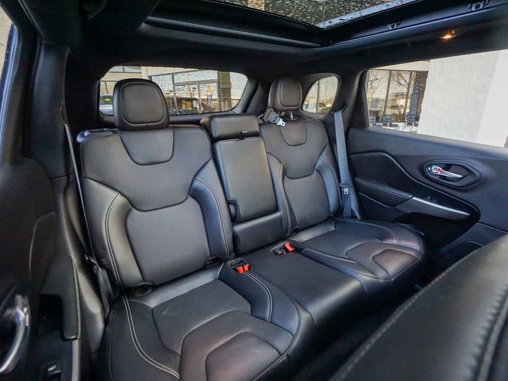 Used 2021 Jeep Cherokee Latitude Lux 80th Anniv w/ Quick Order Package 26U 80TH image 27