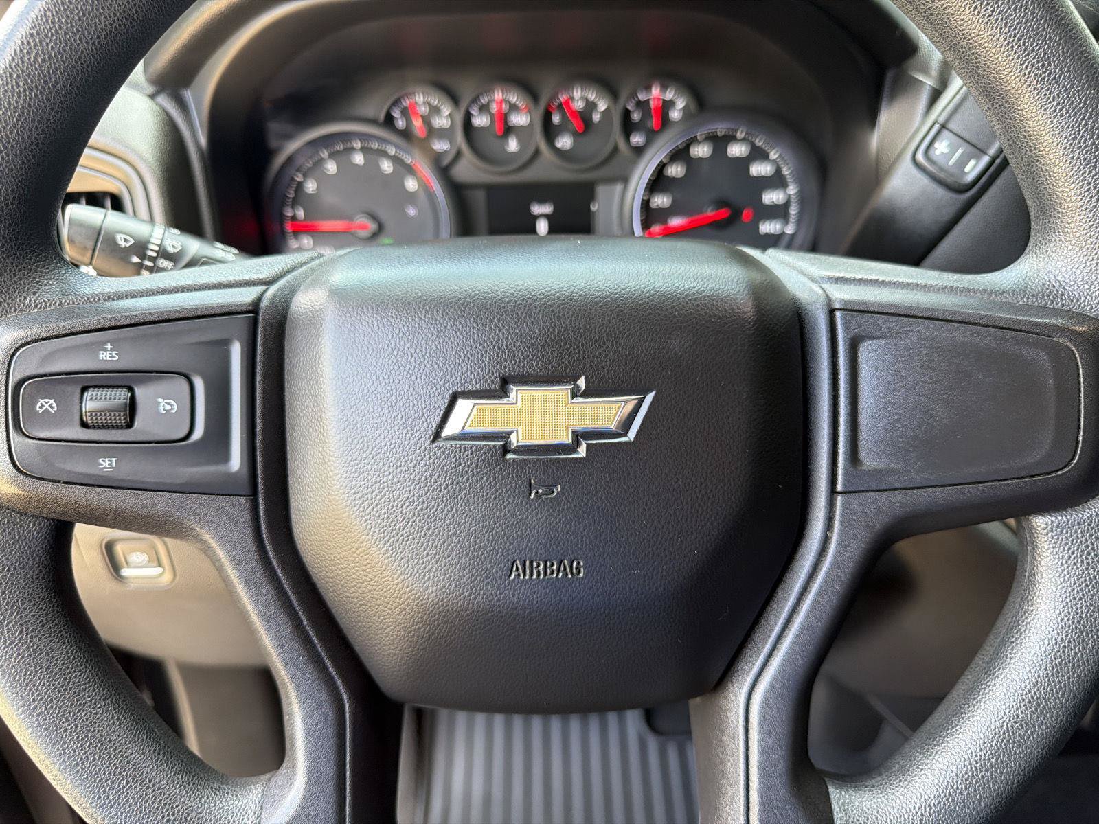Used 2020 Chevrolet Silverado 1500 Custom w/ Custom Value Package RWD image 17