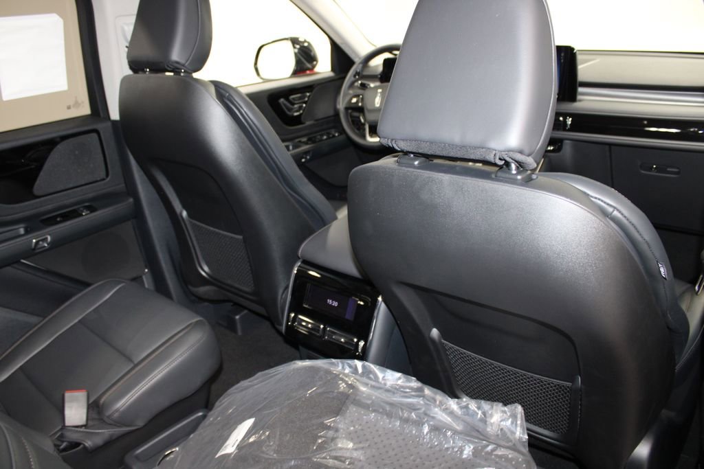 New 2026 Lincoln Aviator 2WD image 35