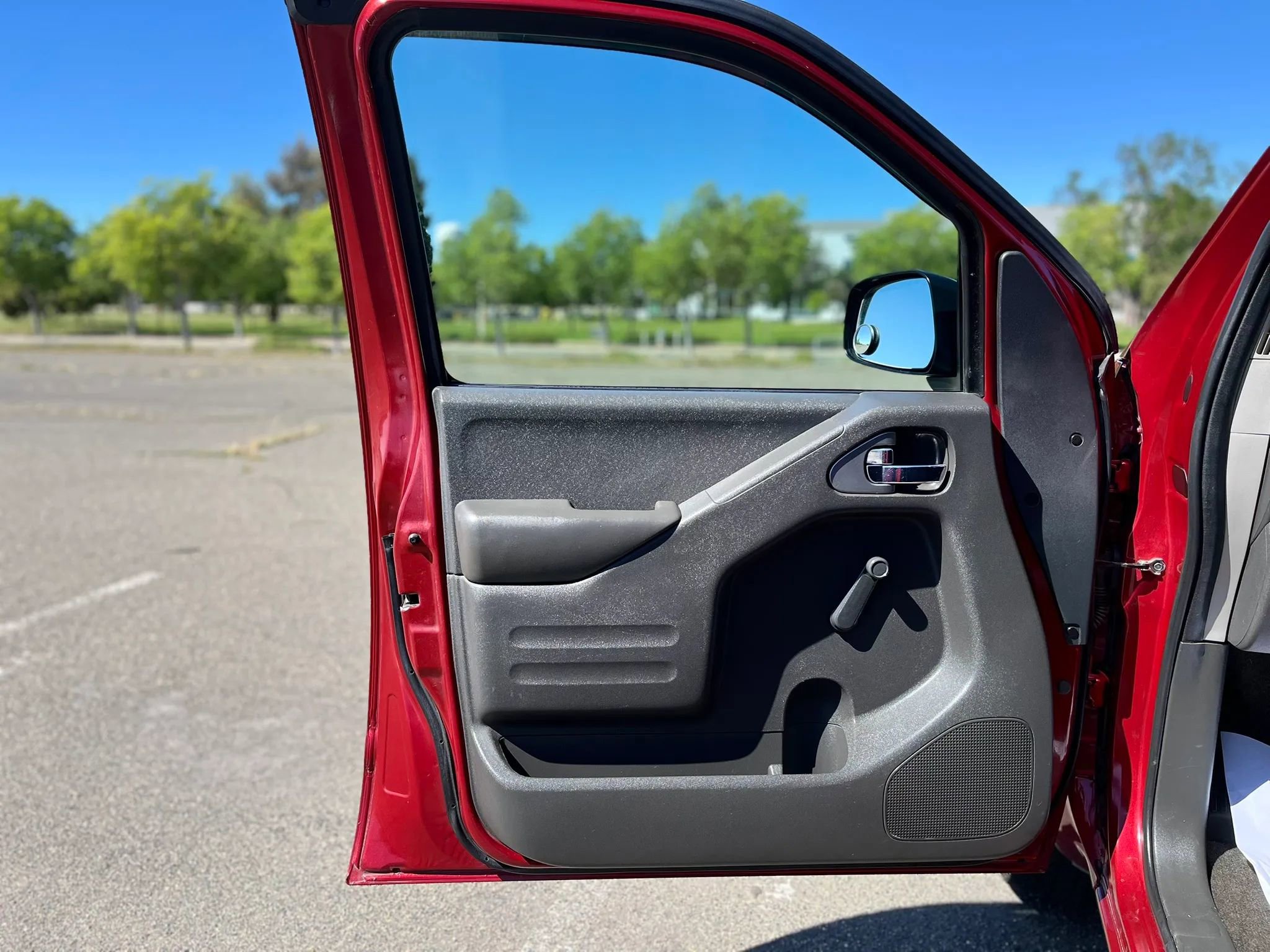 Used 2017 Nissan Frontier S RWD image 9