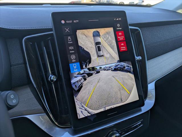 Used 2025 Volvo XC90 B6 Plus w/ Protection Package Premier image 19