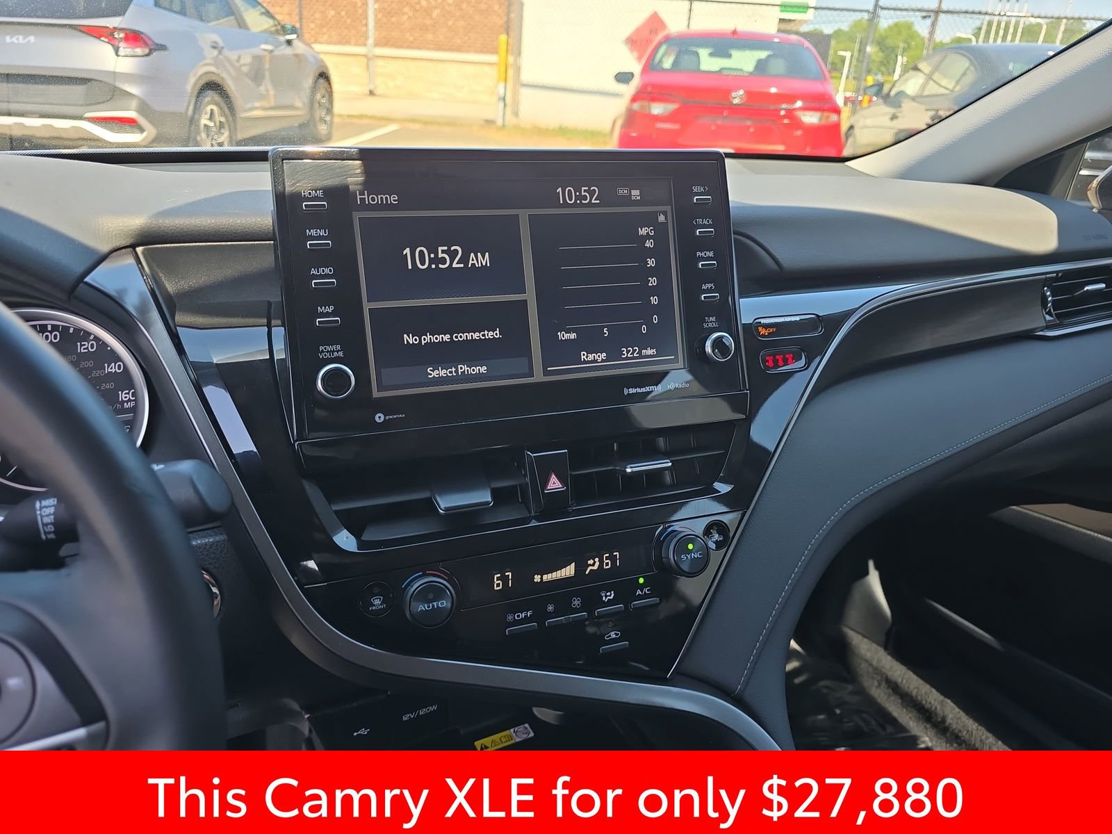 Used 2024 Toyota Camry XLE FWD image 25