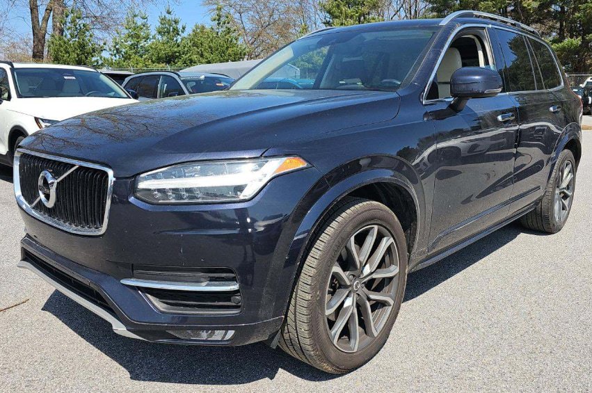 Used 2019 Volvo XC90 T6 Momentum w/ Protection Package image 4