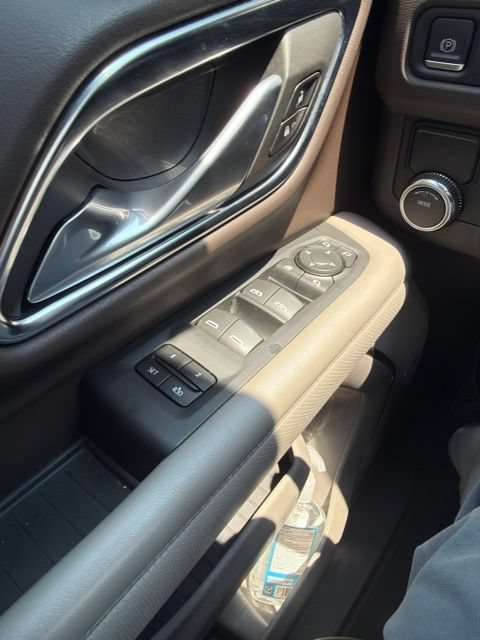Used 2021 GMC Yukon XL SLT w/ SLT Premium Package RWD image 5
