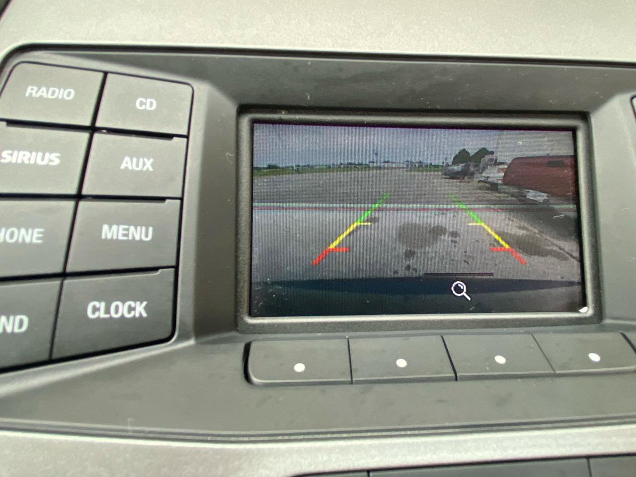 Used 2017 Ford Taurus SE FWD image 32