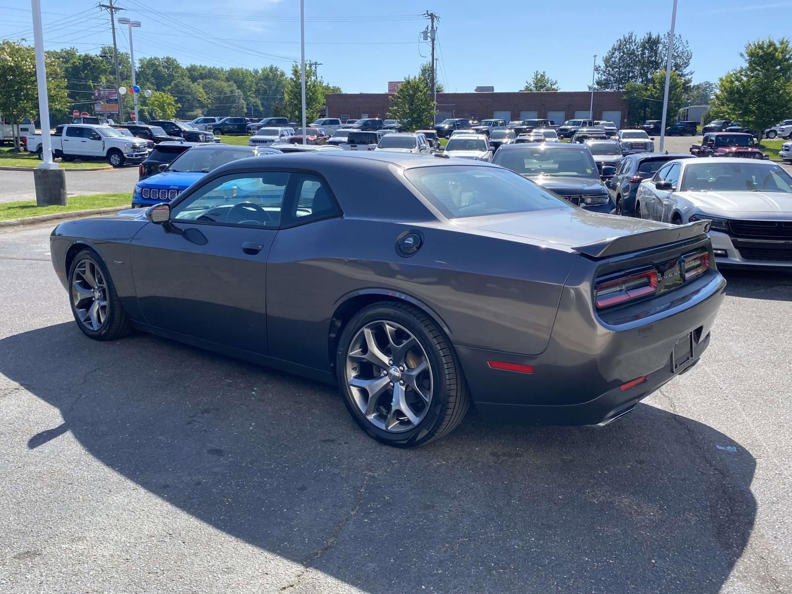 Used 2015 Dodge Challenger R/T w/ Quick Order Package 22B R/T RWD image 5
