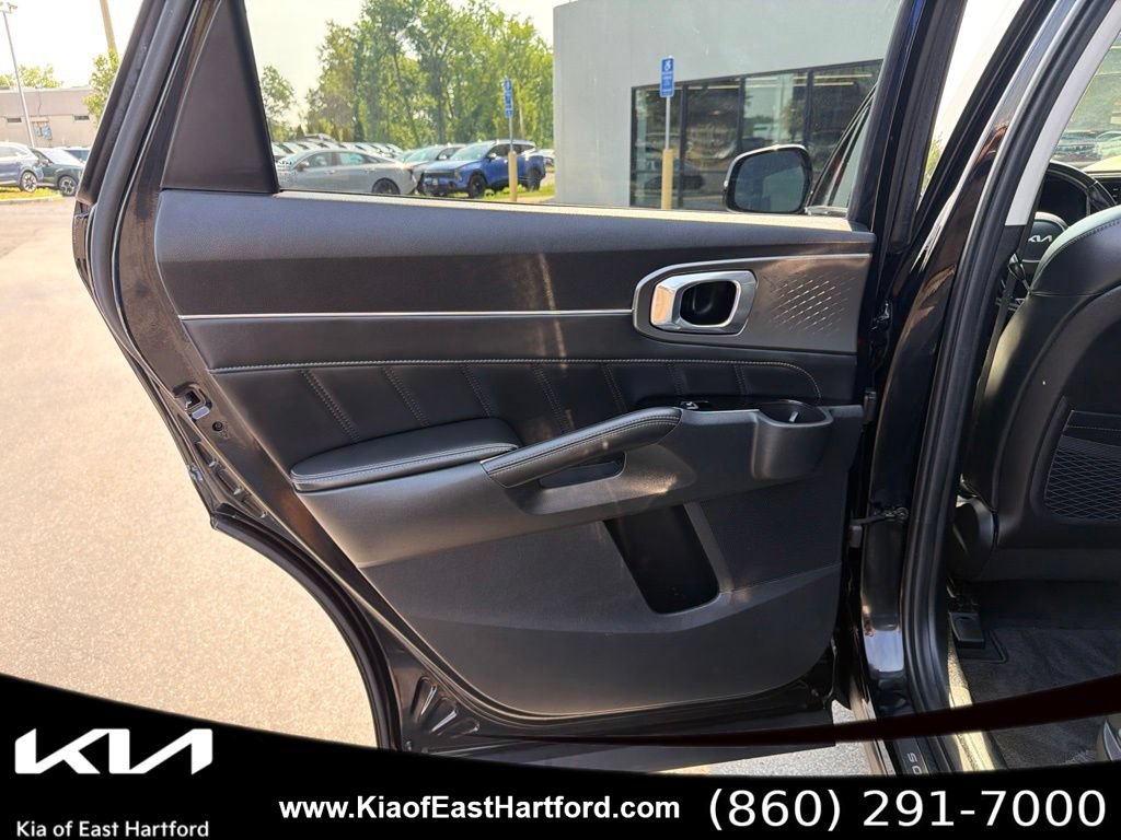 Certified 2023 Kia Sorento SX AWD/4WD image 18