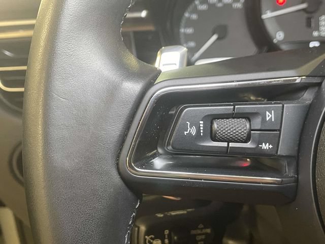 Certified 2024 Porsche Macan AWD/4WD image 42