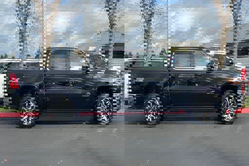 New 2026 RAM 1500 Limited w/ Off Road Group image 3