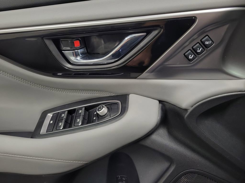 Used 2022 Subaru Legacy Limited image 19
