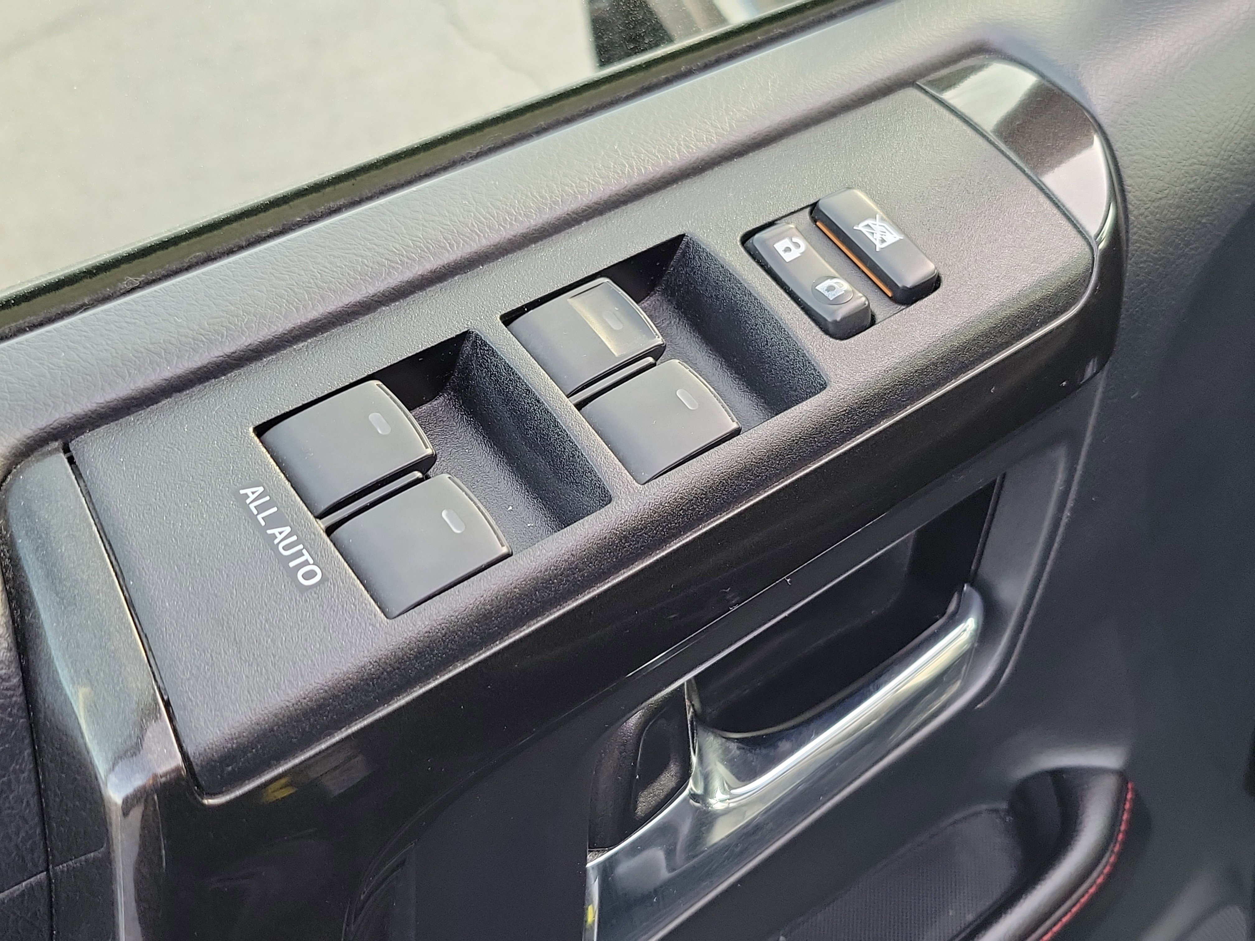 Used 2015 Toyota 4Runner Trail Premium AWD/4WD image 16