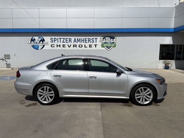 Used 2018 Volkswagen Passat 2.0T SE FWD image 11