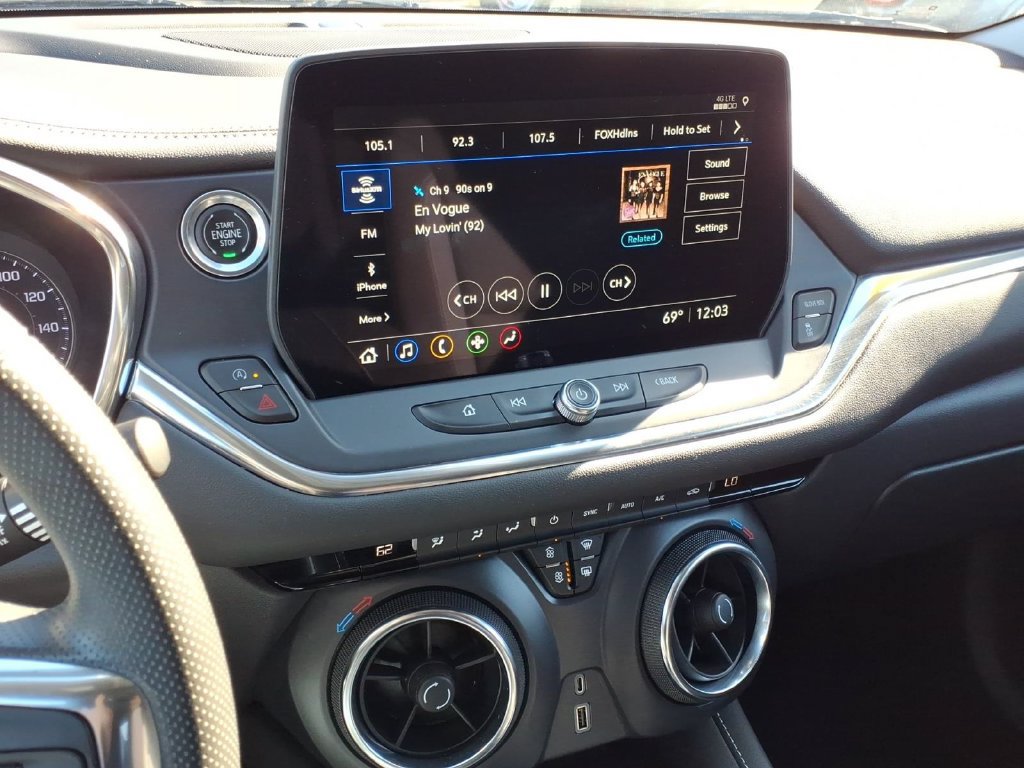 Used 2023 Chevrolet Blazer LT w/ Midnight/Sport Edition FWD image 24