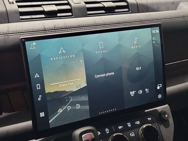 New 2026 Land Rover Defender 110 image 27