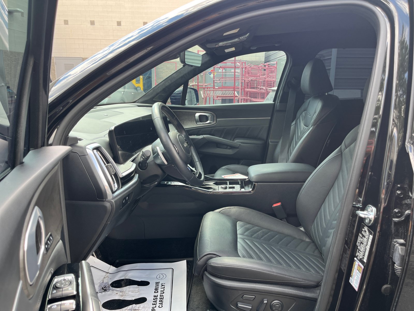 Used 2025 Kia Sorento SX Prestige AWD/4WD image 11