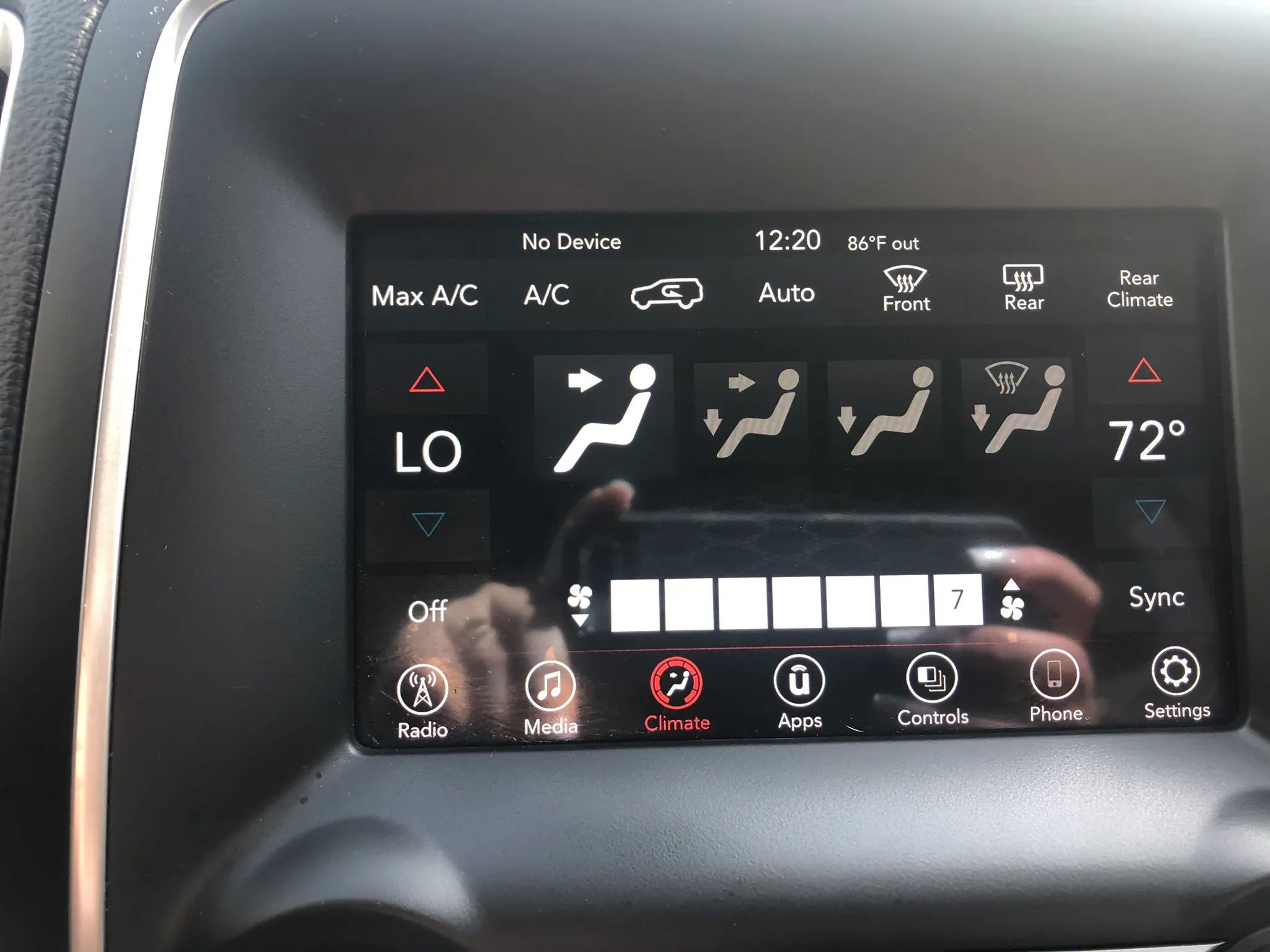 Used 2019 Dodge Durango SXT image 37