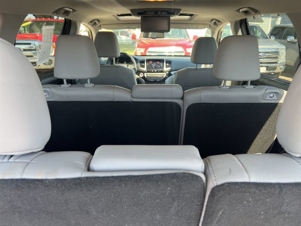 Used 2016 Honda Pilot Touring image 8