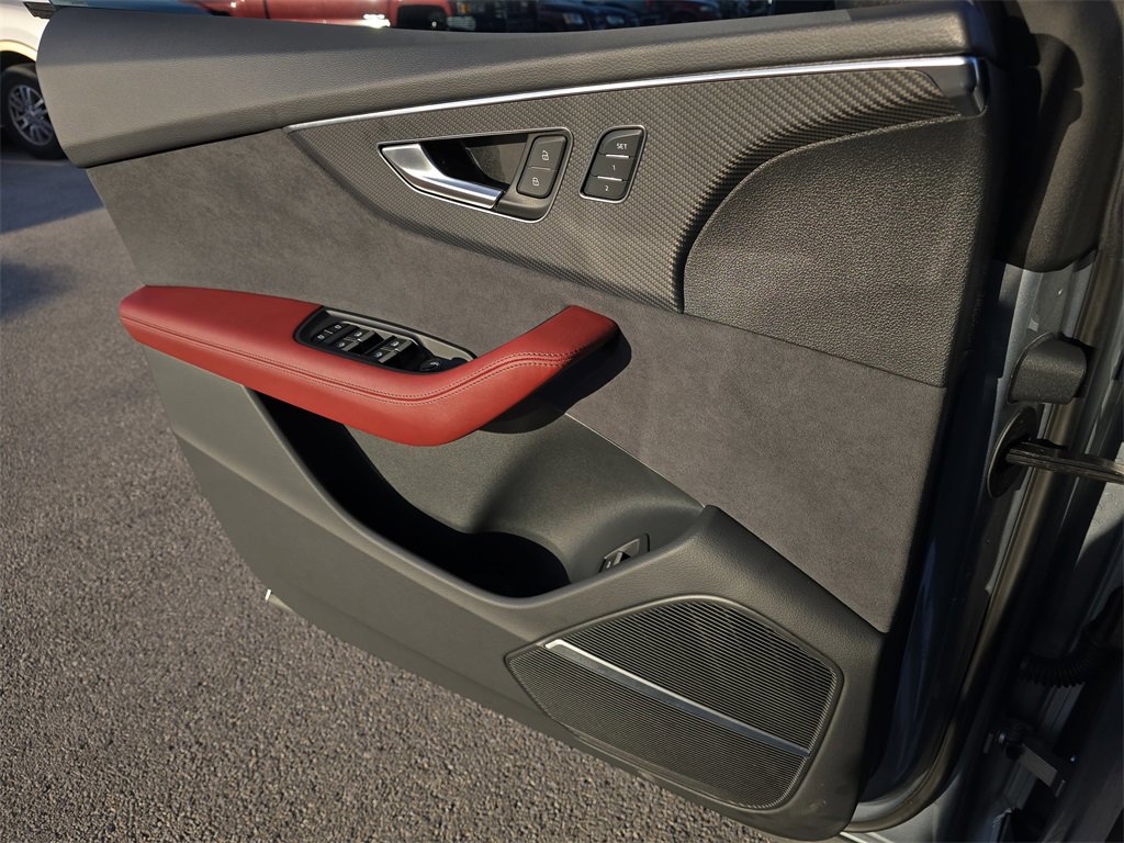 Used 2024 Audi SQ8 Premium Plus image 27