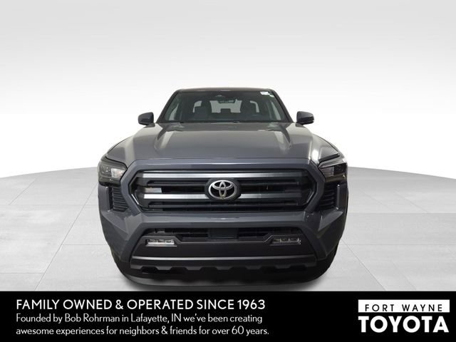 Used 2025 Toyota Tacoma SR5 AWD/4WD image 3
