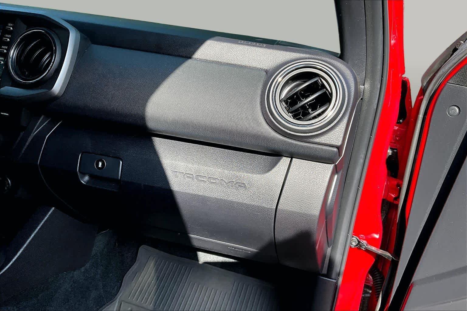 Used 2023 Toyota Tacoma TRD Sport w/ Advanced Technology Package AWD/4WD image 19