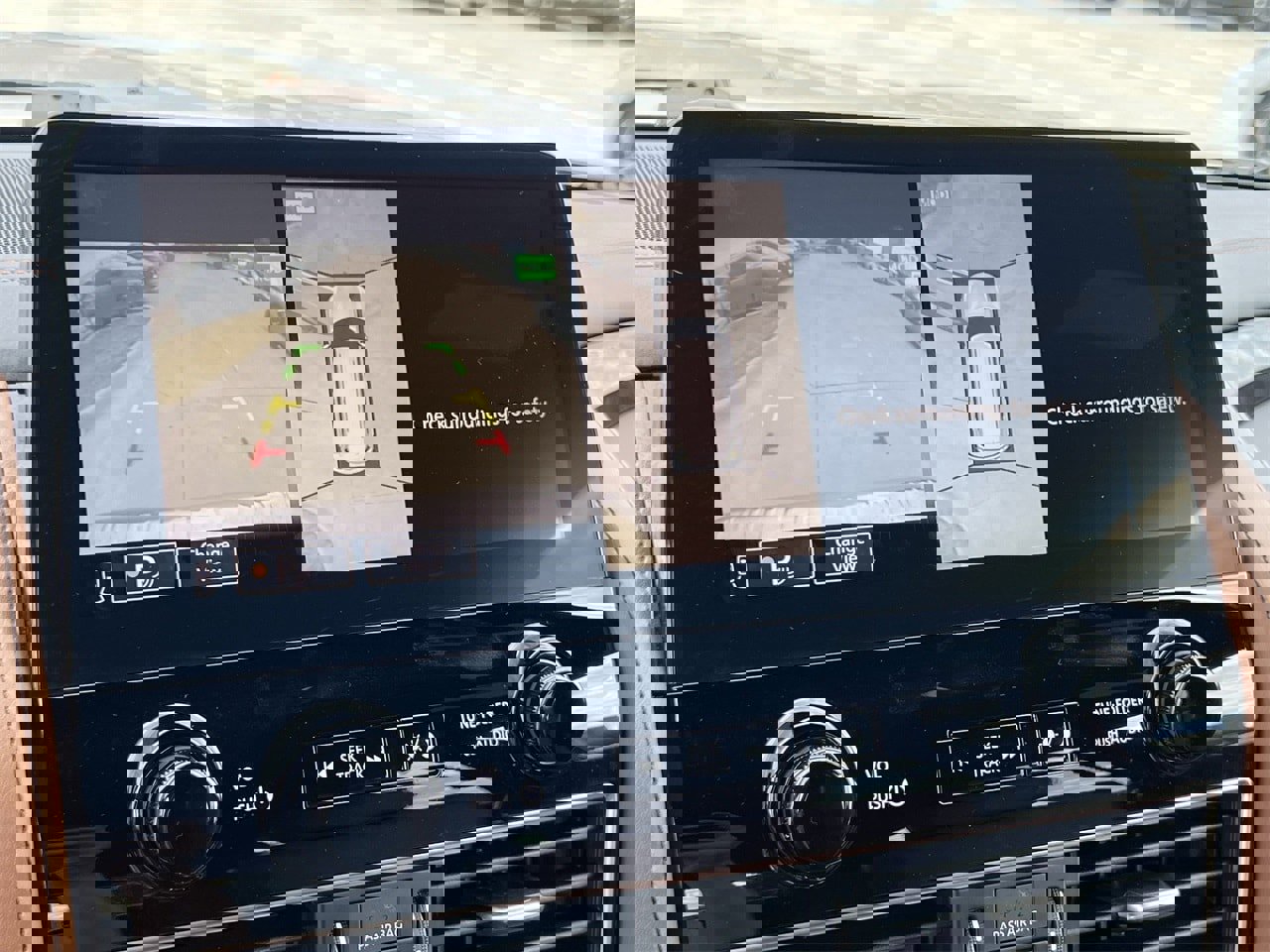 Used 2022 INFINITI QX80 Sensory w/ Cargo Package image 16