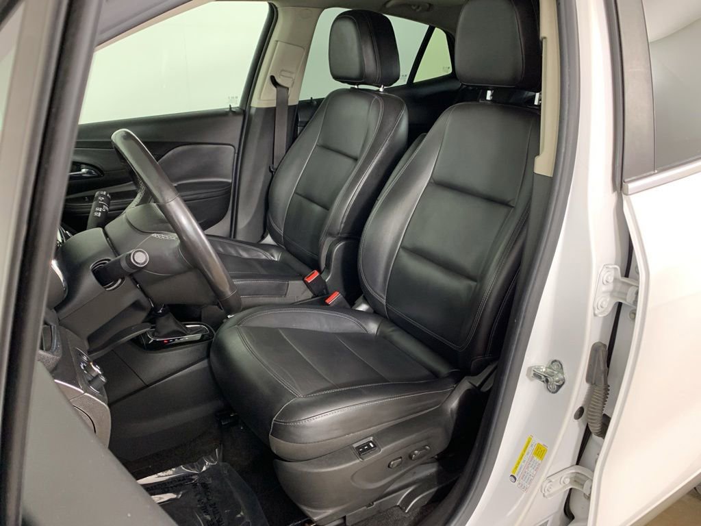 Used 2017 Buick Encore Essence w/ Experience Buick Package FWD image 27