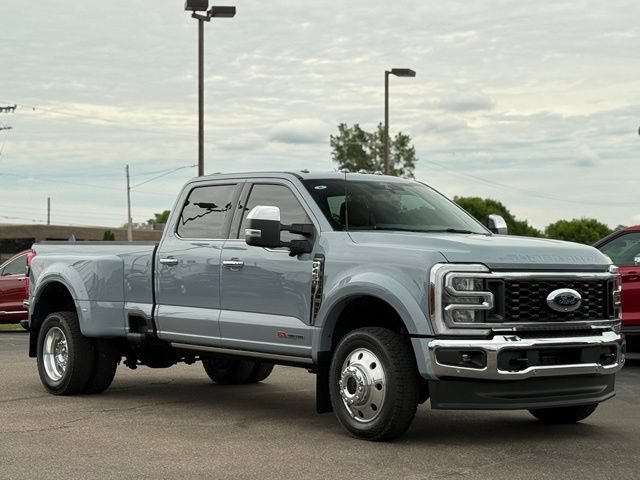 Used 2025 Ford F450 Lariat w/ Lariat Ultimate Package AWD/4WD image 47
