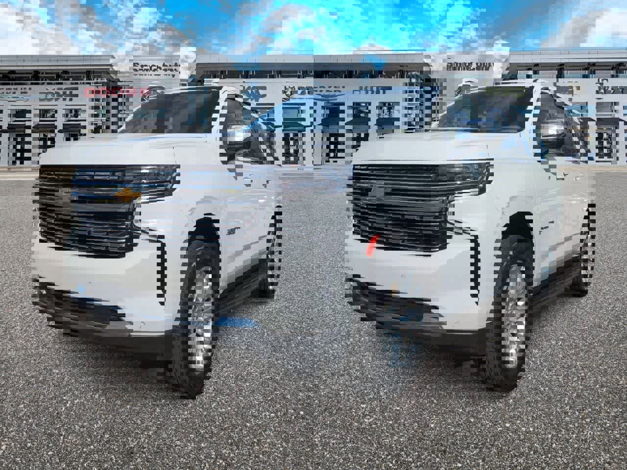 Used 2024 Chevrolet Suburban Premier RWD image 4