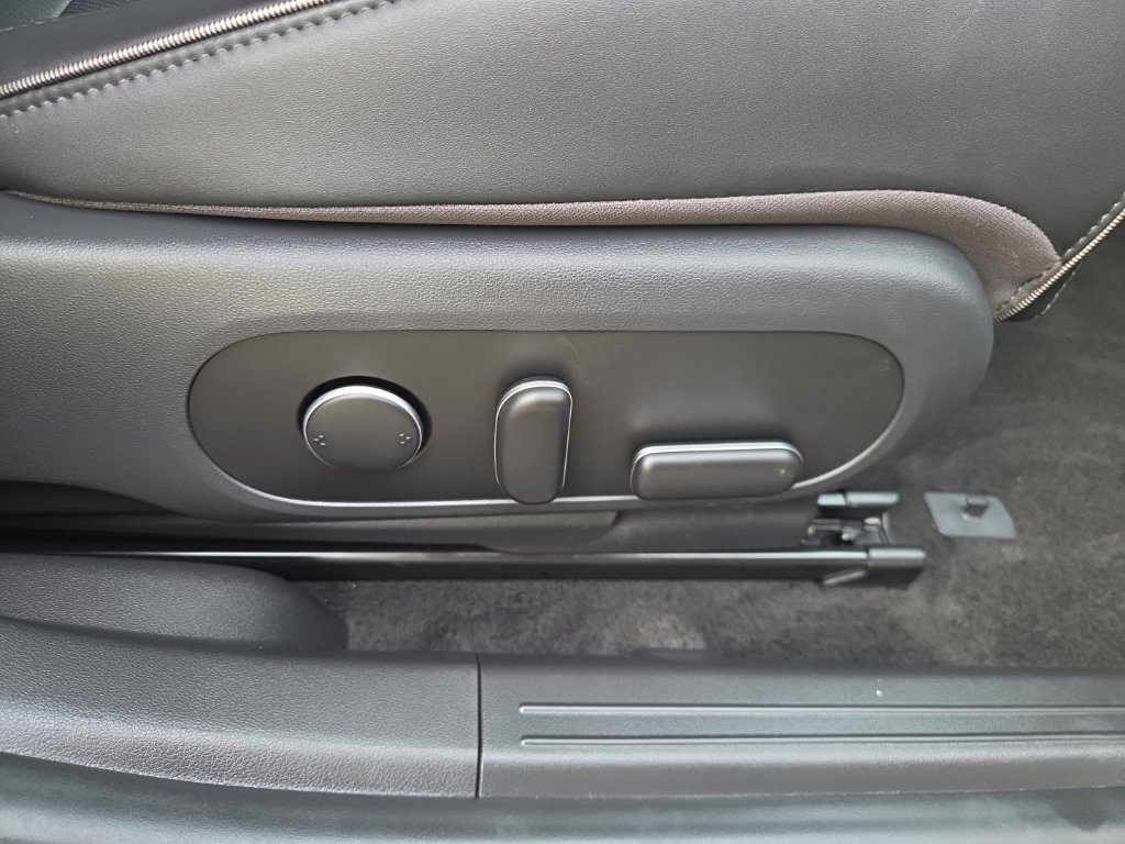 Certified 2024 Hyundai Ioniq 5 Limited AWD/4WD image 26