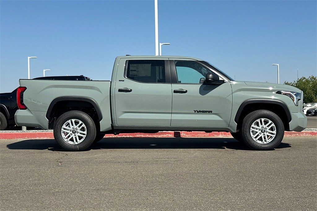 New 2026 Toyota Tundra SR5 image 3