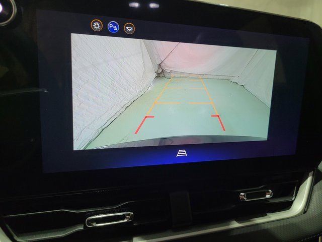 New 2026 Chevrolet Equinox LT w/ Convenience Package II image 13