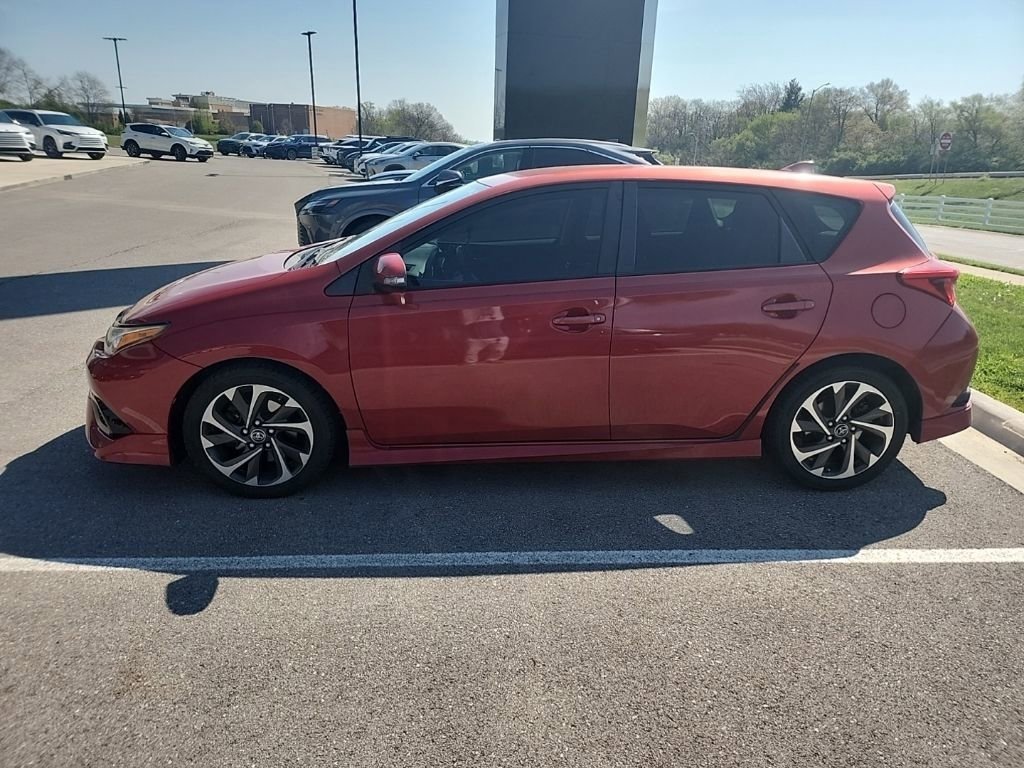 Used 2017 Toyota Corolla iM FWD image 17