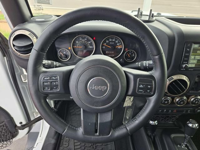 Used 2016 Jeep Wrangler Unlimited Sahara image 19