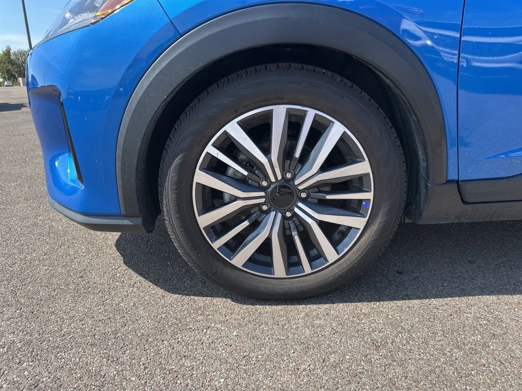 Used 2022 Nissan Kicks SR image 13