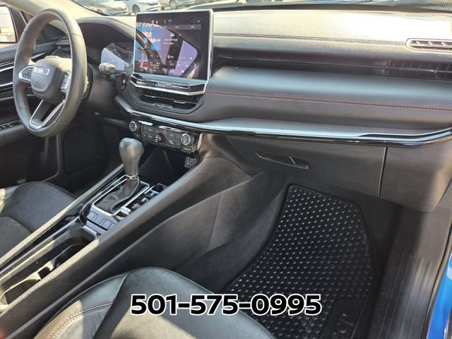 Used 2022 Jeep Compass Trailhawk AWD/4WD image 16
