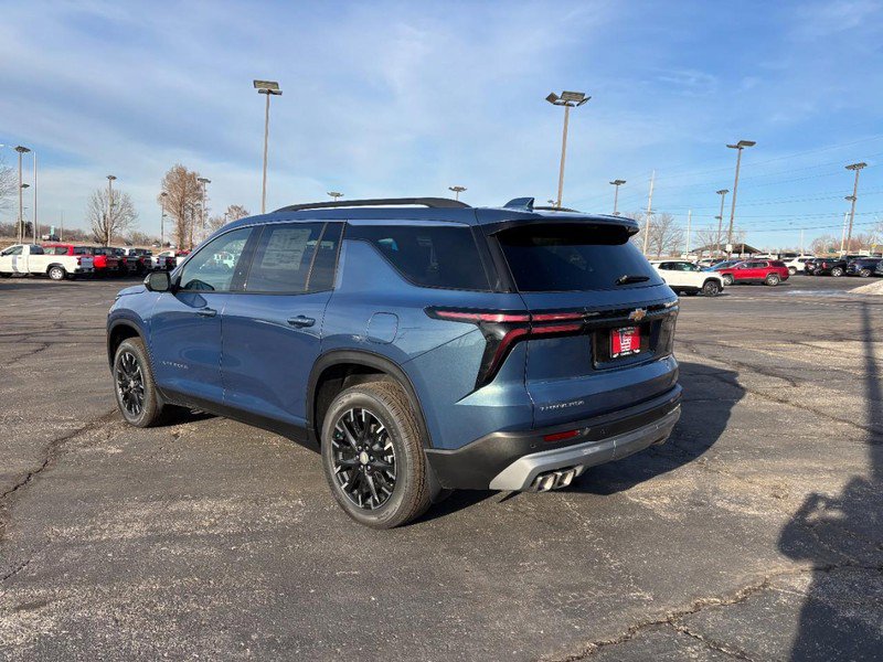 New 2026 Chevrolet Traverse LT w/ Sun and Wheel Package image 3