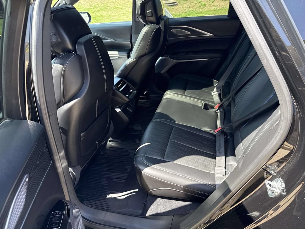 Certified 2025 Cadillac Lyriq Luxury w/ LPO, Floor Liner Package AWD/4WD image 10