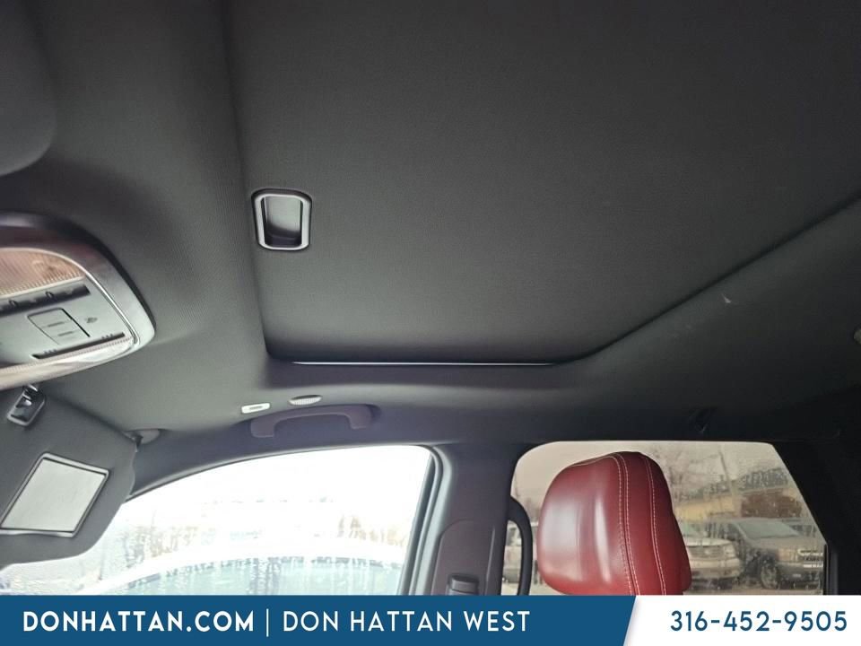 Used 2018 Dodge Durango SRT w/ Technology Group image 5