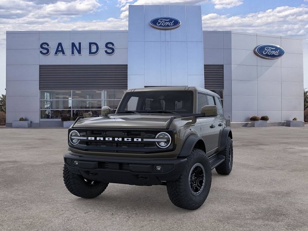 New 2026 Ford Bronco Outer Banks w/ Sasquatch Package AWD/4WD image 2